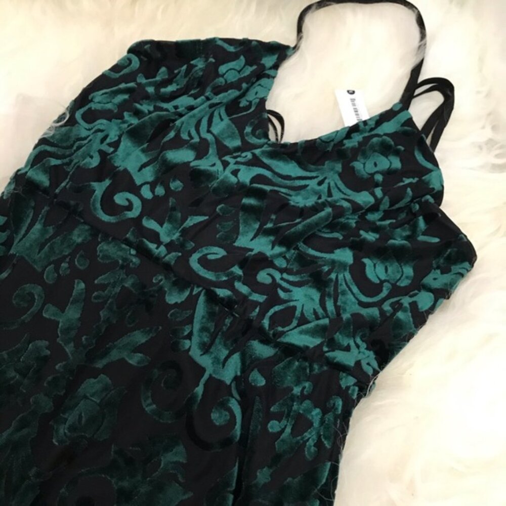 AQUA Velvet Burnout Maxi Dress - Picture 5 of 5